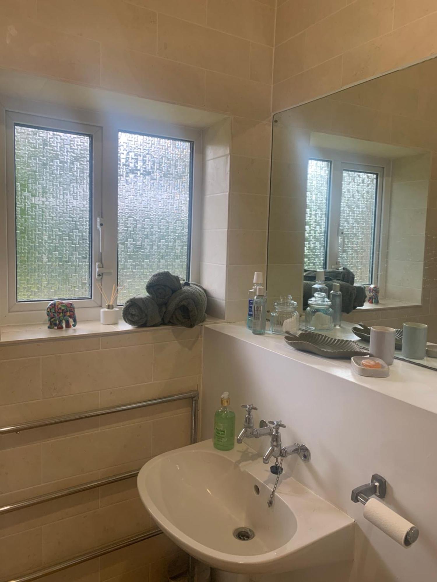 Newly Refurbished One Bedroom With Additional Sofa Bed Self Contained Flat In Garden Abbots Langley Bagian luar foto